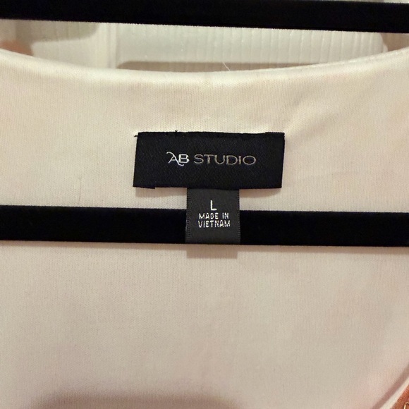 AB Studio Peach and White Sleeveless Blouse - Picture 3 of 4